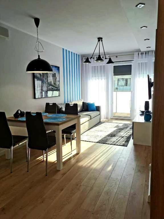 Apartament Kasprowicza Kołobrzeg Buitenkant foto